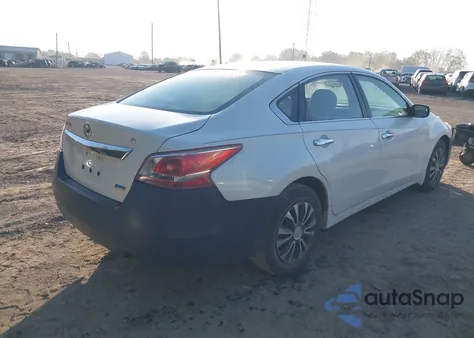 2013 Nissan Altima 2.5 S from USA, damaged, VIN 1N4AL3AP8DC287994
